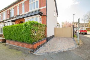 Photo 19- click for photo gallery